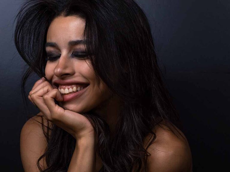 ADVERSUS Featured Model – Photo: Alessio Cristianini