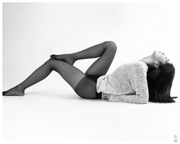 ADVERSUS Featured Model – Photo: Alessio Cristianini