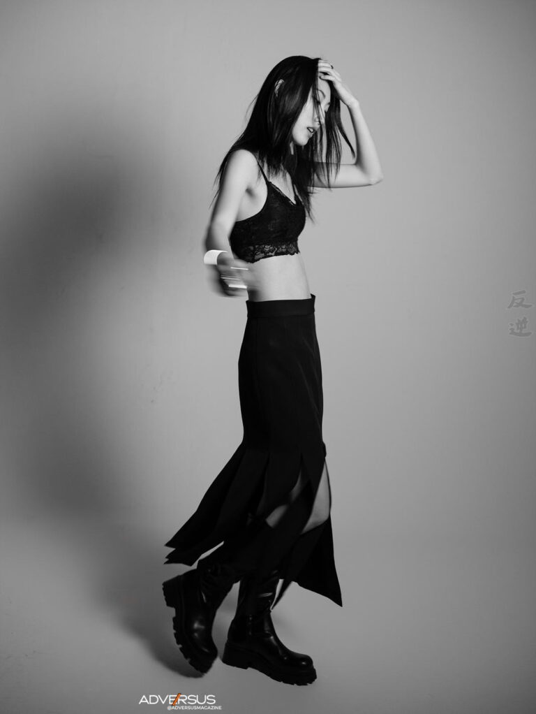 ADVERSUS Featured Model – Photo: Alessio Cristianini