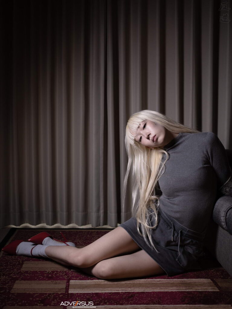 ADVERSUS Featured Model – Photo: Alessio Cristianini