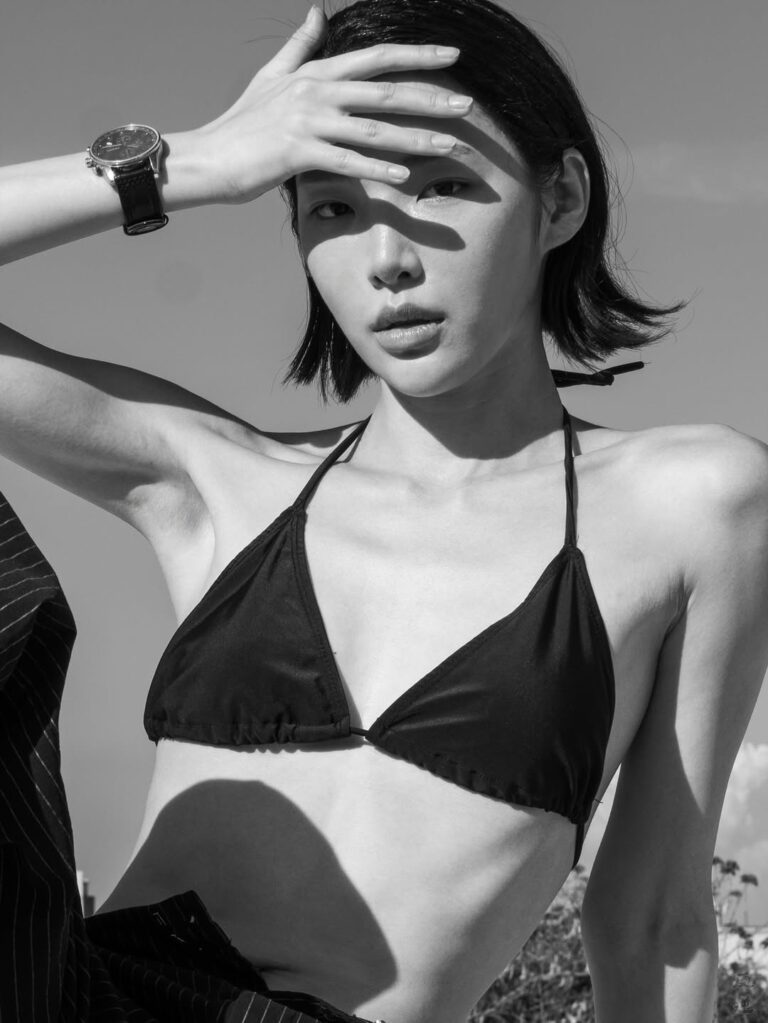 ADVERSUS Featured Model – Photo: Alessio Cristianini