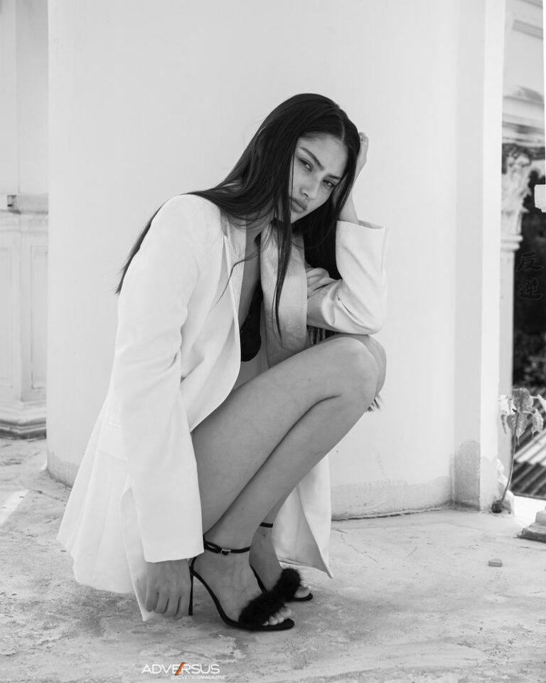 ADVERSUS Featured Model – Photo: Alessio Cristianini