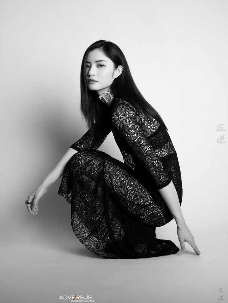 ADVERSUS Featured Model – Photo: Alessio Cristianini