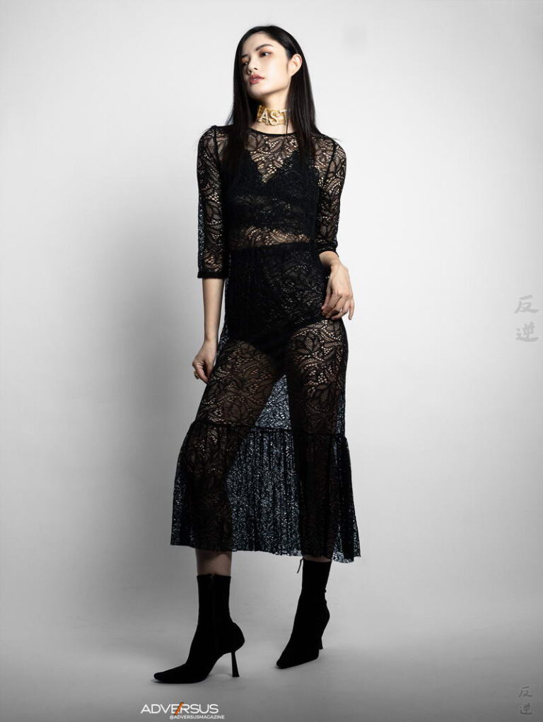 ADVERSUS Featured Model – Photo: Alessio Cristianini