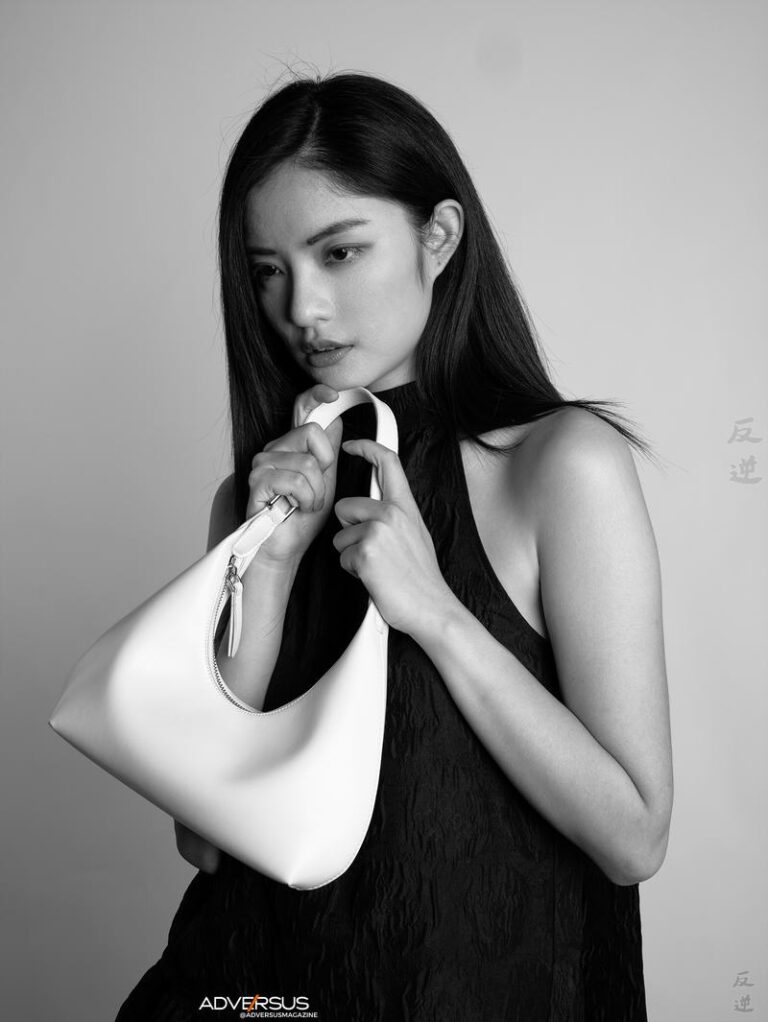 ADVERSUS Featured Model – Photo: Alessio Cristianini